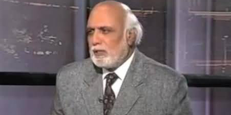 Haroon Rashid says Cyril Almeida 'an irresponsible and careless journalist'